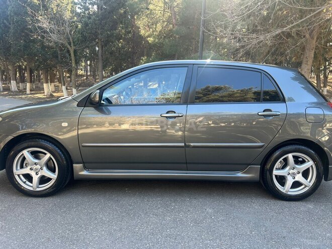 Toyota Corolla 2004, 297,500 km - 1.4 l - Bakı