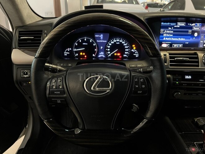 Lexus LS 460-4