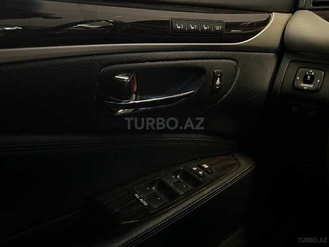 Lexus LS 460-12