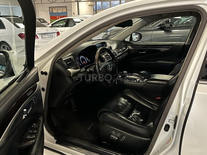 Lexus LS 460-26