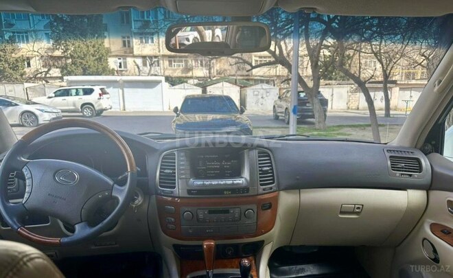 Lexus LX 470-19