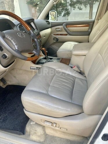 Lexus LX 470-11