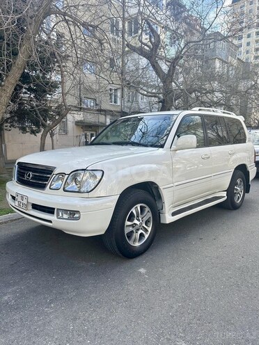 Lexus LX 470-4