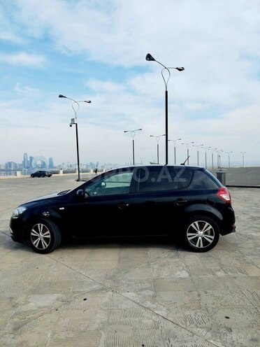 Kia Ceed 2011, 280,000 km - 1.4 l - Bakı