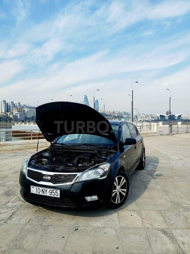 Kia Ceed 2011, 280,000 km - 1.4 l - Bakı