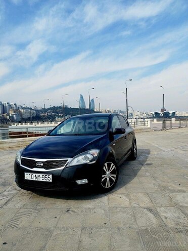 Kia Ceed 2011, 280,000 km - 1.4 l - Bakı