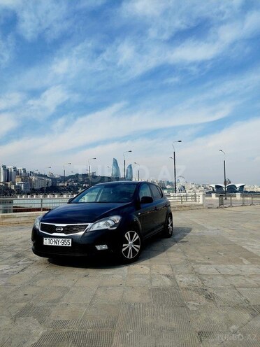 Kia Ceed 2011, 280,000 km - 1.4 l - Bakı