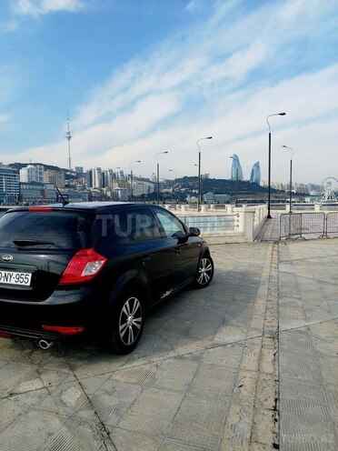 Kia Ceed 2011, 280,000 km - 1.4 l - Bakı