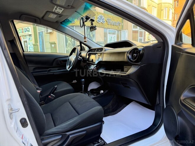 Toyota Aqua 2017, 116,000 km - 1.5 l - Bakı