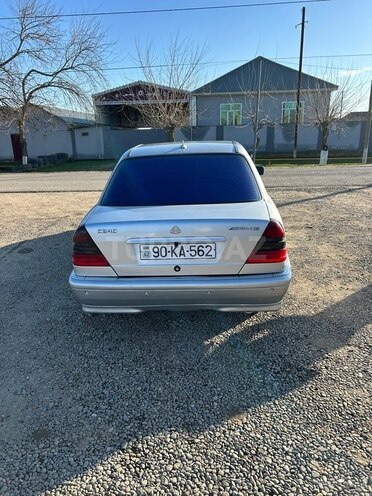 Mercedes C 240 1997, 326,000 km - 2.4 л - Biləsuvar