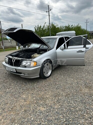 Mercedes C 240 1997, 326,000 km - 2.4 л - Biləsuvar
