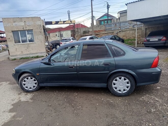 Opel Vectra 2001, 250,000 km - 2.0 l - Bakı