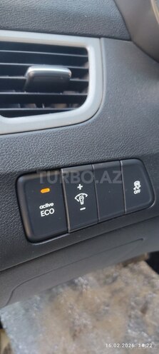 Hyundai Elantra 2015, 212,969 km - 1.8 l - Masallı