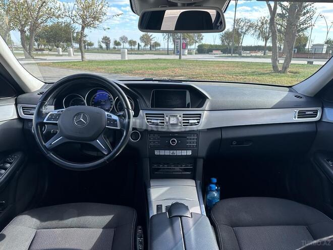 Mercedes E 220 2015, 330,000 km - 2.1 l - Bakı