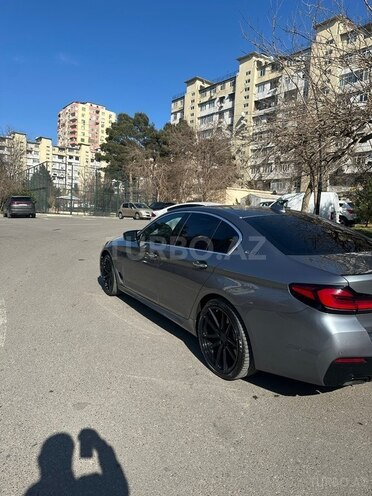 BMW 530e-6