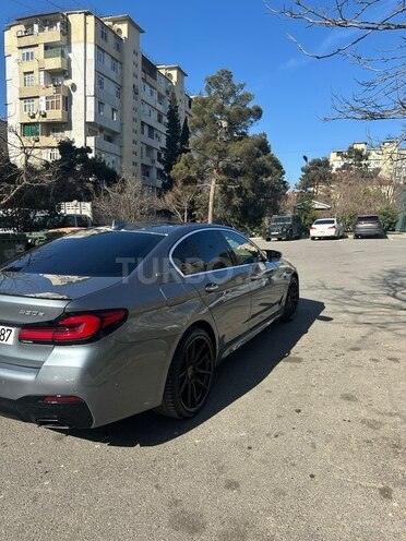 BMW 530e-5