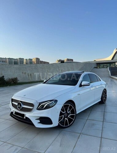 Mercedes E 300-1