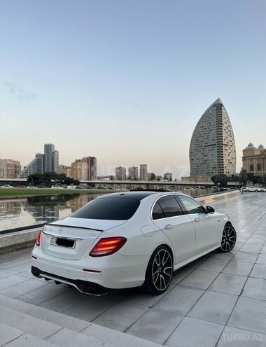 Mercedes E 300-2