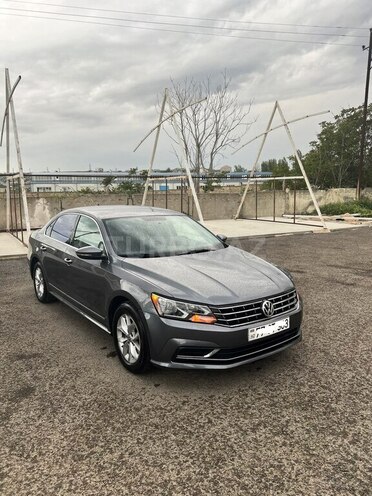 Volkswagen Passat 2017, 174,000 km - 1.8 л - Bakı