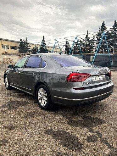 Volkswagen Passat 2017, 174,000 km - 1.8 л - Bakı