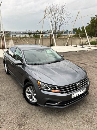 Volkswagen Passat 2017, 174,000 km - 1.8 л - Bakı