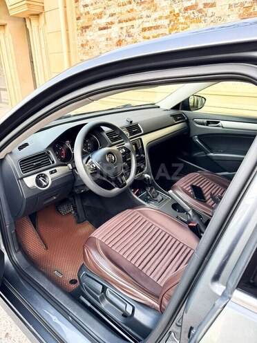Volkswagen Passat 2017, 174,000 km - 1.8 л - Bakı