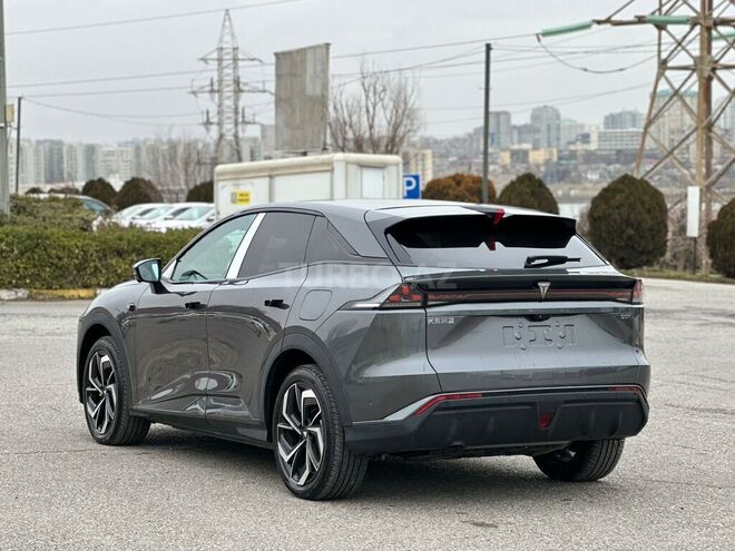 Changan Deepal S07-5