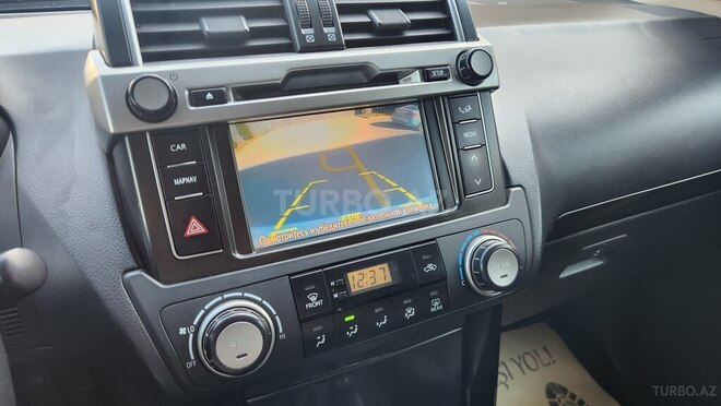 Toyota Land Cruiser Prado-13
