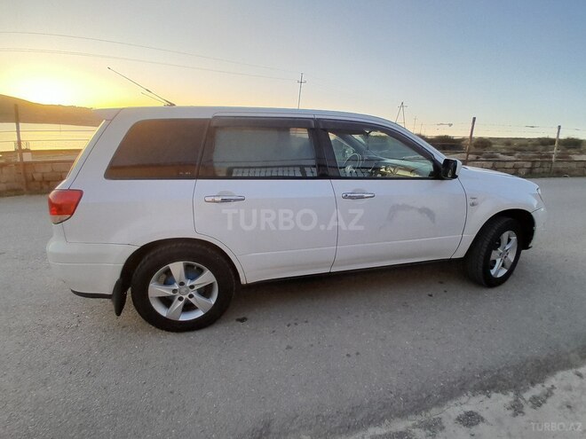 Mitsubishi Airtrek 2001, 225,000 km - 2.4 л - Bakı