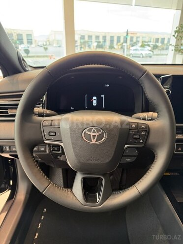Toyota Camry-10