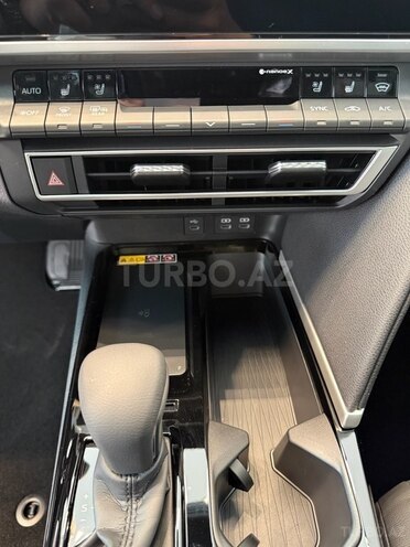 Toyota Camry-11