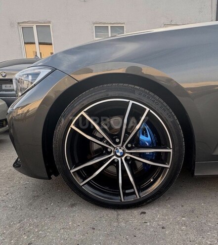 BMW 330-6