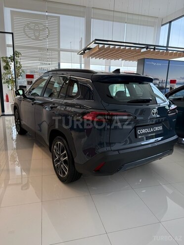 Toyota Corolla Cross-3
