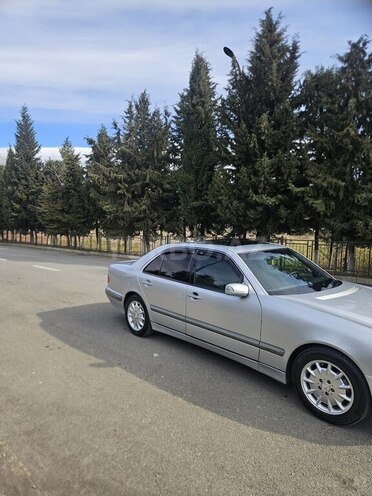 Mercedes E 240 2000, 446,460 km - 2.4 l - Ağsu