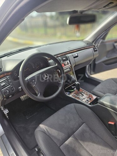 Mercedes E 240 2000, 446,460 km - 2.4 l - Ağsu