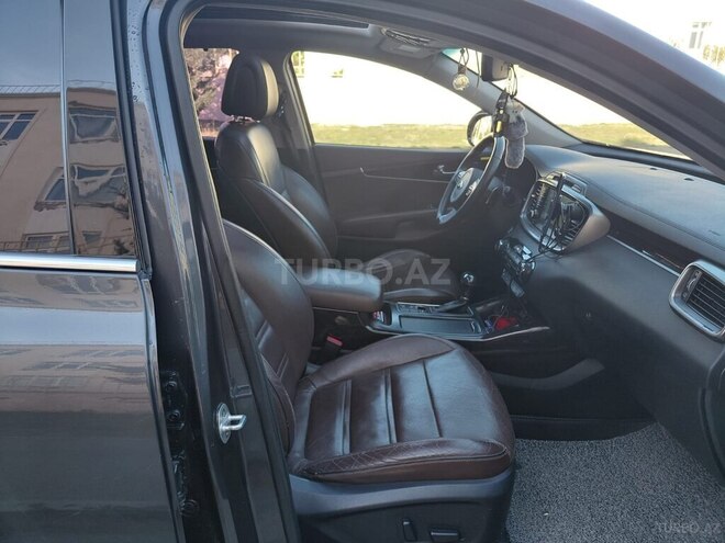 Kia Sorento-11