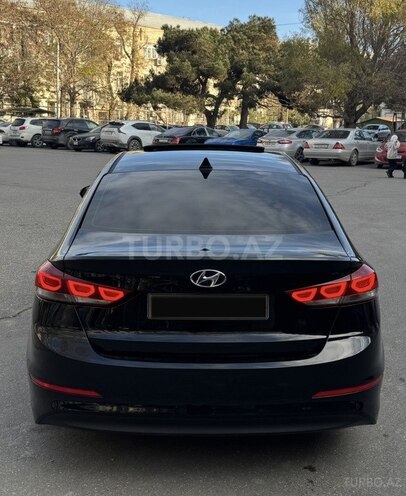 Hyundai Elantra 2017, 136,500 km - 2.0 л - Bakı