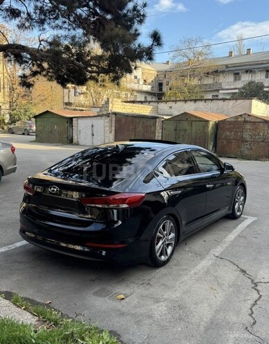 Hyundai Elantra 2017, 136,500 km - 2.0 л - Bakı
