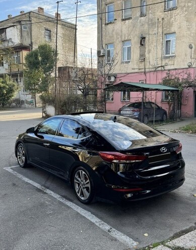 Hyundai Elantra 2017, 136,500 km - 2.0 л - Bakı