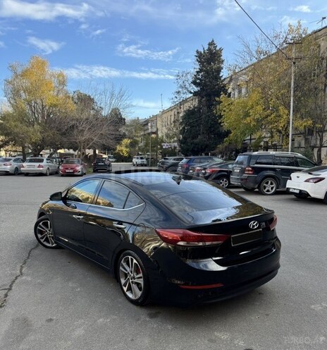 Hyundai Elantra 2017, 136,500 km - 2.0 л - Bakı