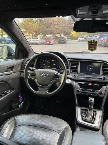 Hyundai Elantra 2017, 136,500 km - 2.0 л - Bakı