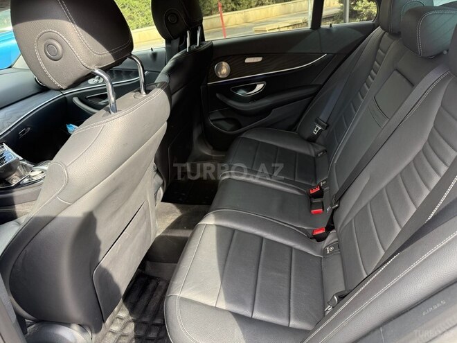 Mercedes E 220 d-10