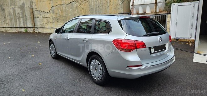 Opel Astra 2015, 233,000 km - 1.6 l - Bakı