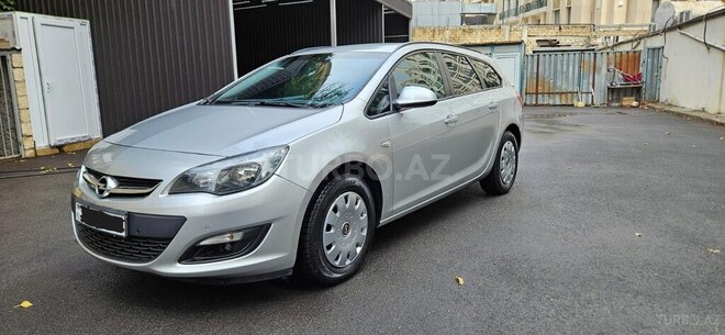 Opel Astra 2015, 233,000 km - 1.6 l - Bakı