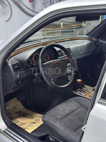 Mercedes C 240 1999, 212,000 km - 2.4 l - Bakı