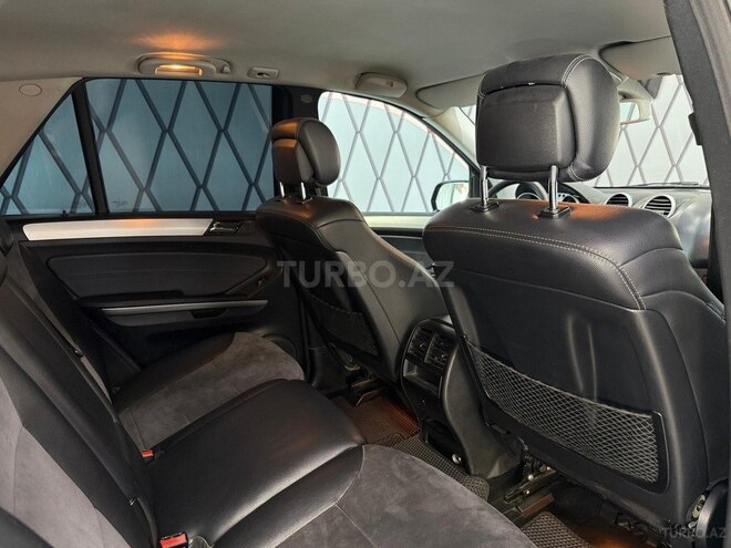 Mercedes ML 300 4MATIC-9