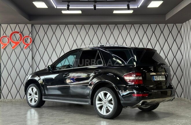 Mercedes ML 300 4MATIC-6