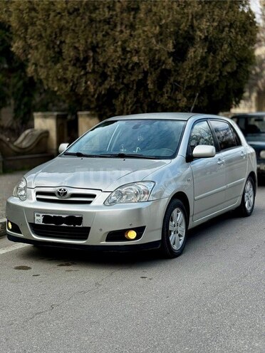 Toyota Corolla-4