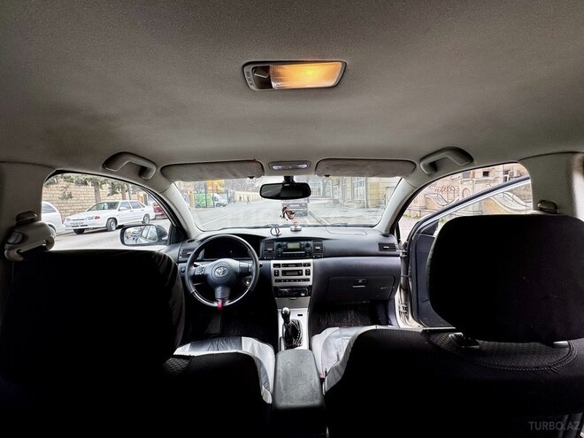 Toyota Corolla-8