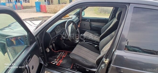 Mercedes 190 1992, 281,000 km - 1.8 l - Sabirabad